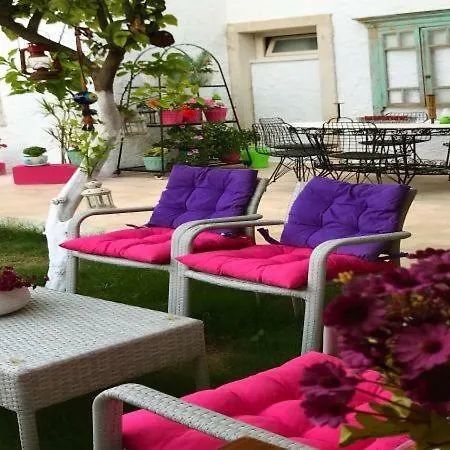 Umit Ev Hotel Alacati
